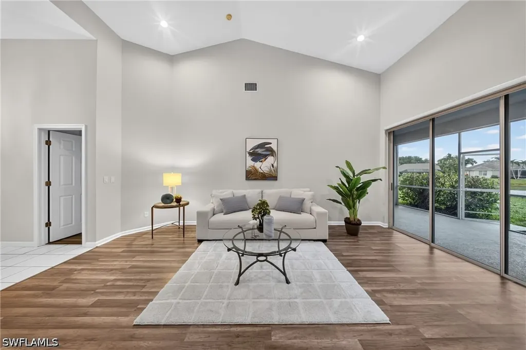 2628 White Cedar Lane Naples FL 34109