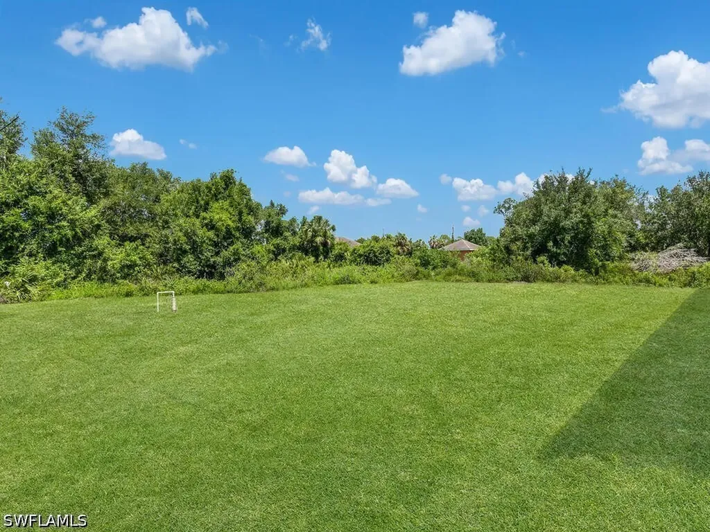 611 Lincoln Avenue Lehigh Acres FL 33972