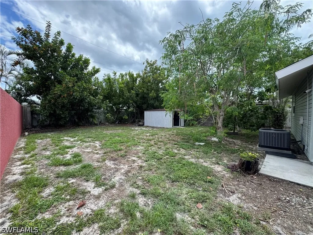 604 102nd Avenue N Naples FL 34108
