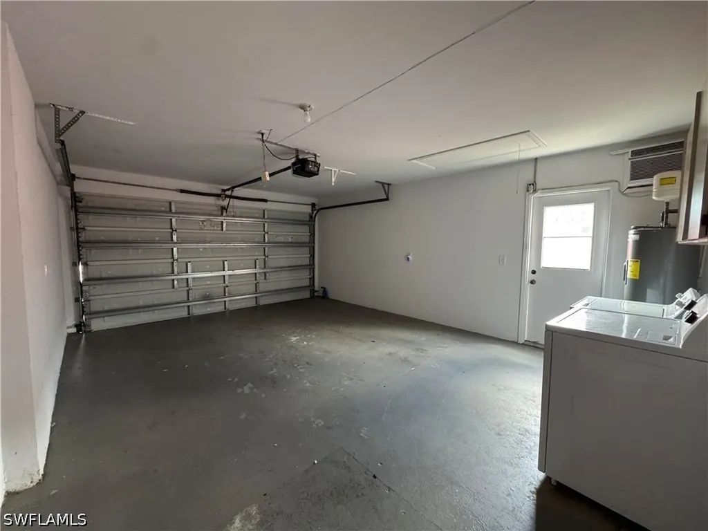 604 102nd Avenue N Naples FL 34108