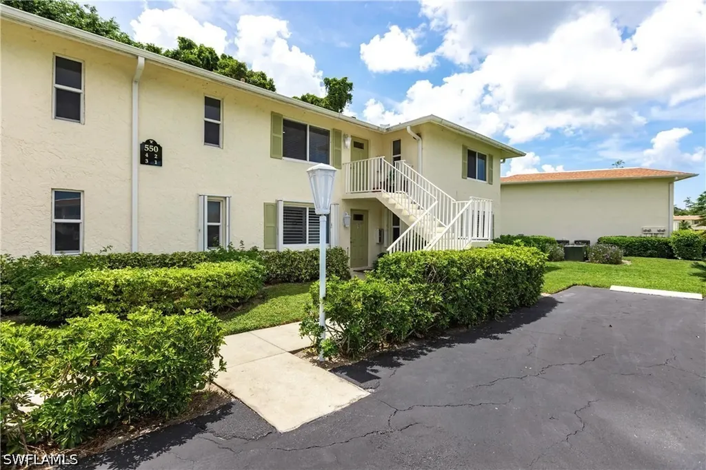Naples FL, 550 Teryl Road, Unit 2302