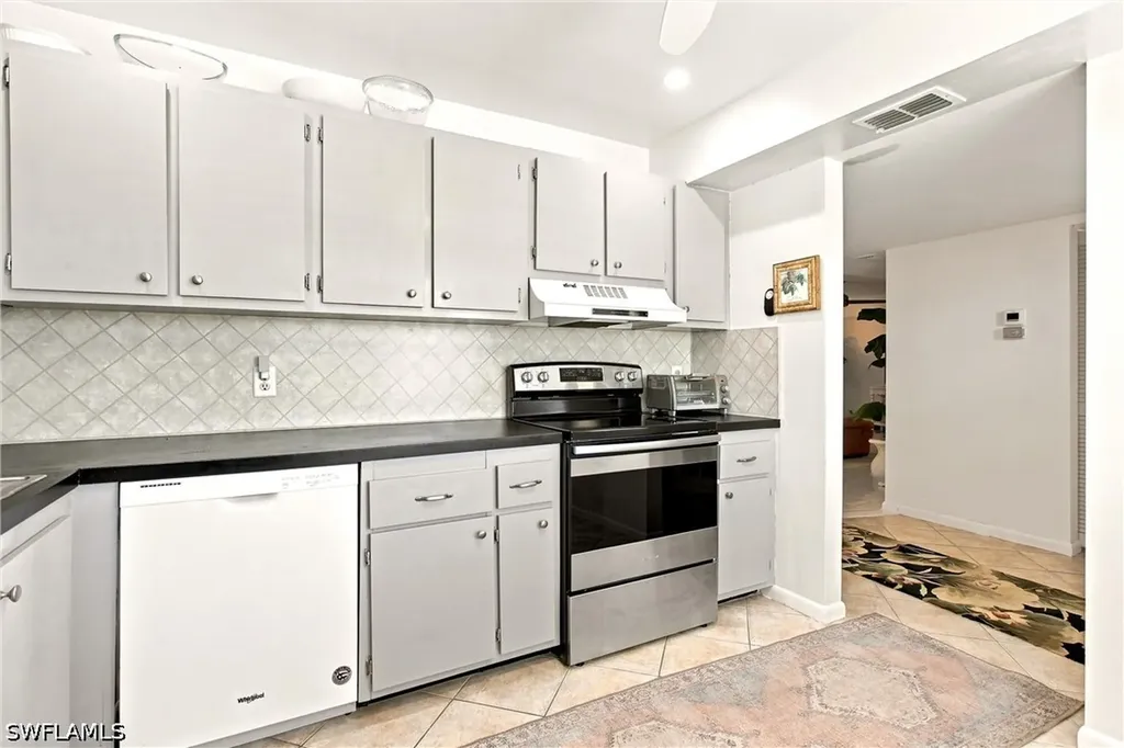 550 Teryl Road Naples FL 34112