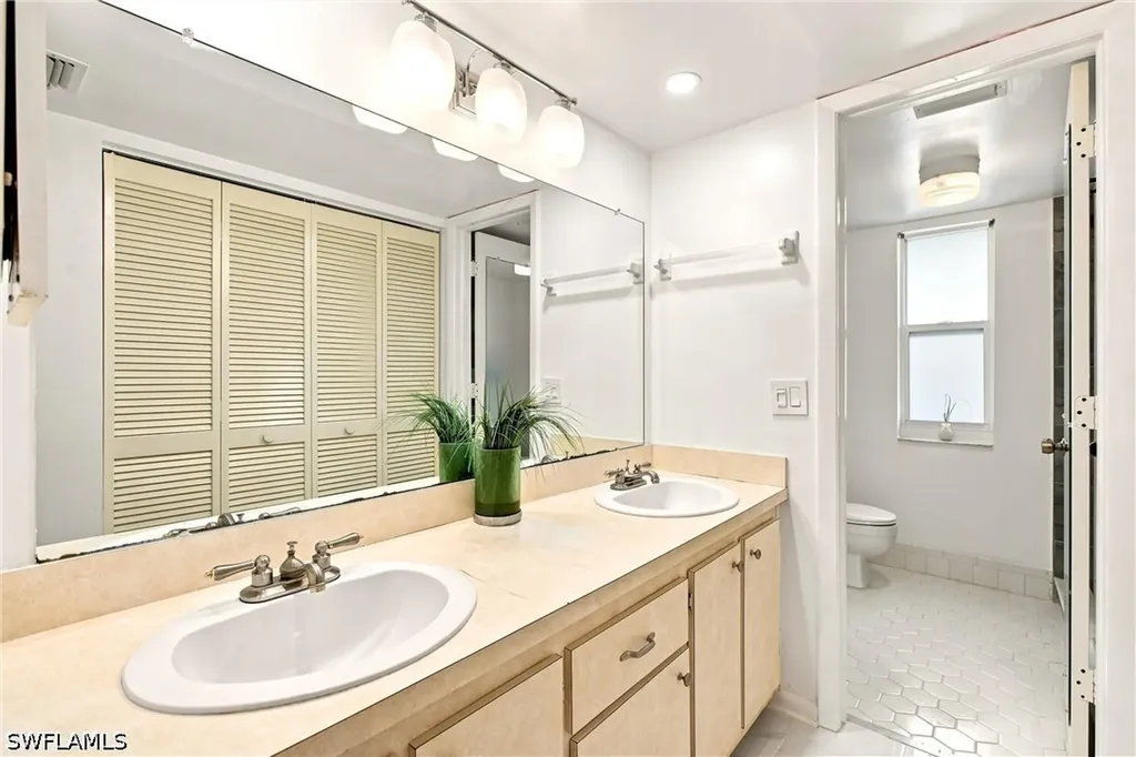 550 Teryl Road Naples FL 34112