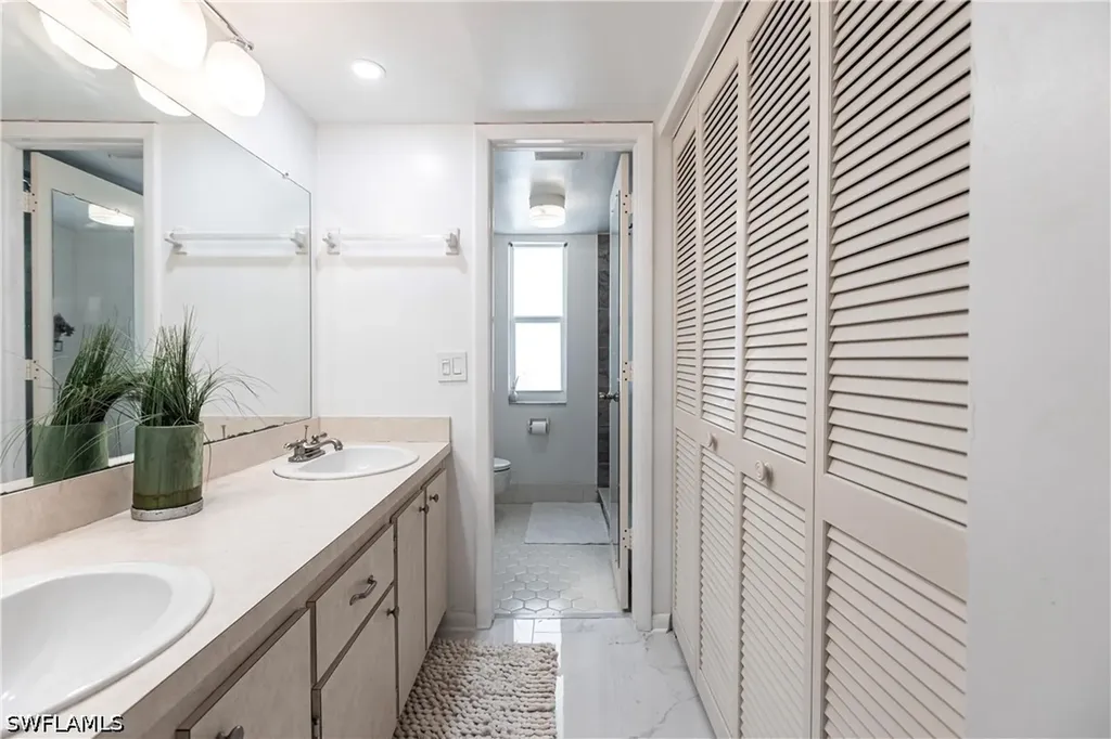 550 Teryl Road Naples FL 34112