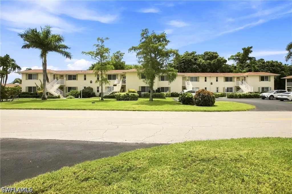 550 Teryl Road Naples FL 34112