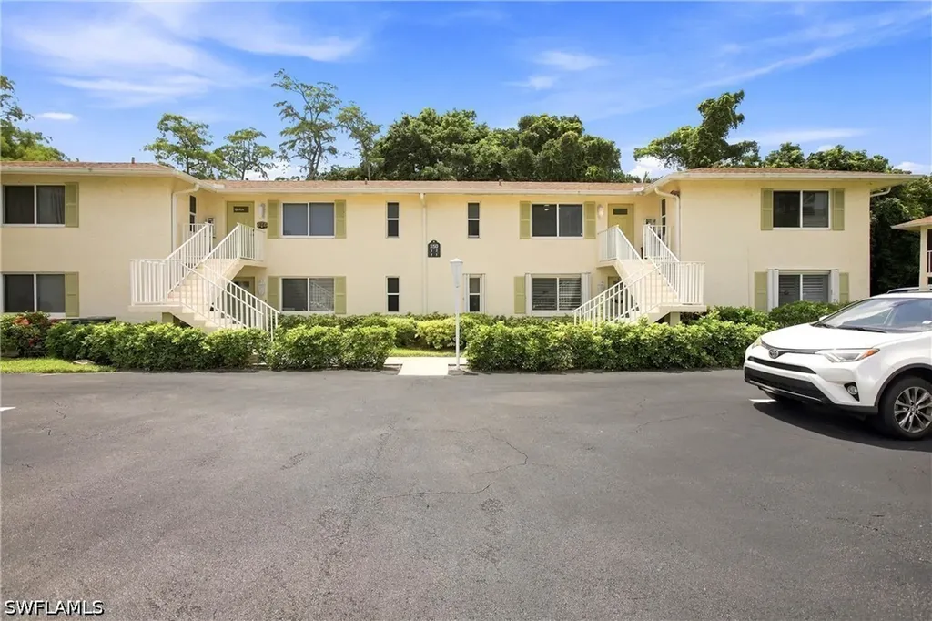 550 Teryl Road Naples FL 34112