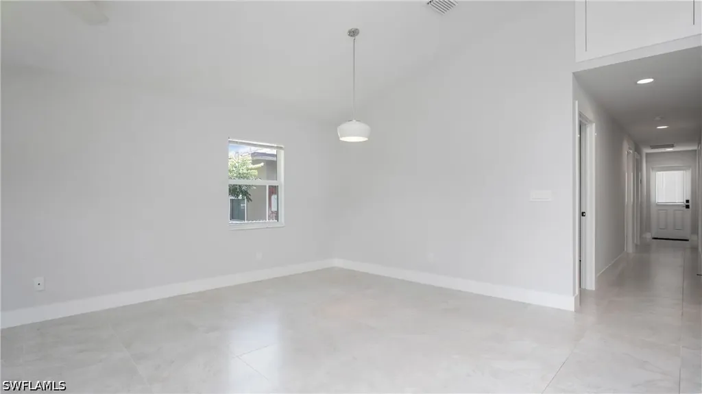 27302 Dortch Avenue Bonita Springs FL 34135