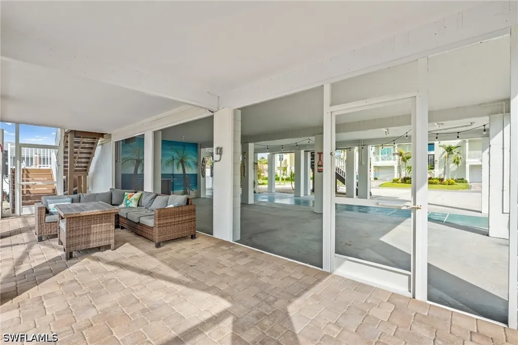 320 Madison Court Fort Myers Beach FL 33931