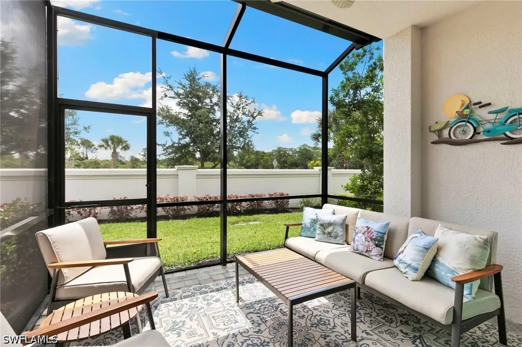 7490 Rockefeller Drive Naples FL 34119