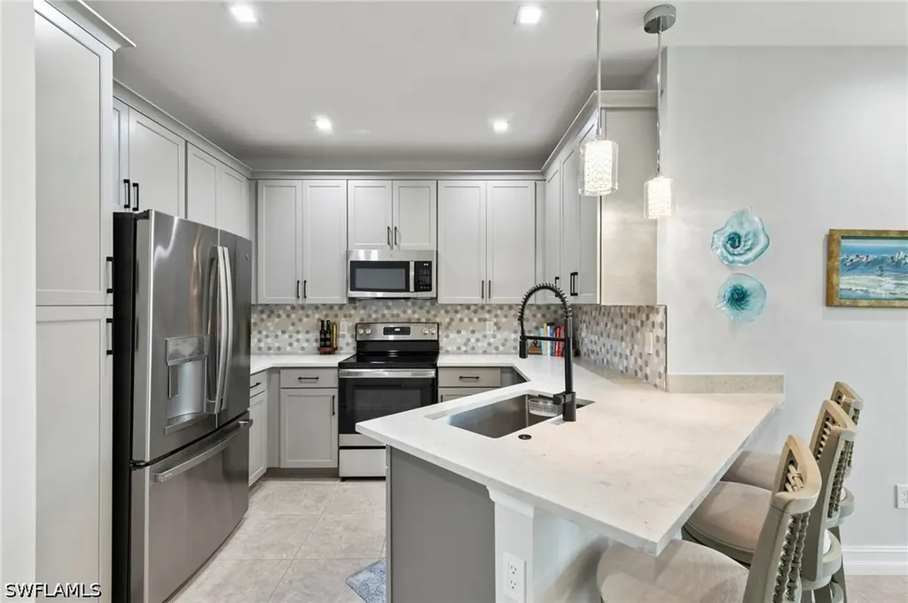 7490 Rockefeller Drive Naples FL 34119