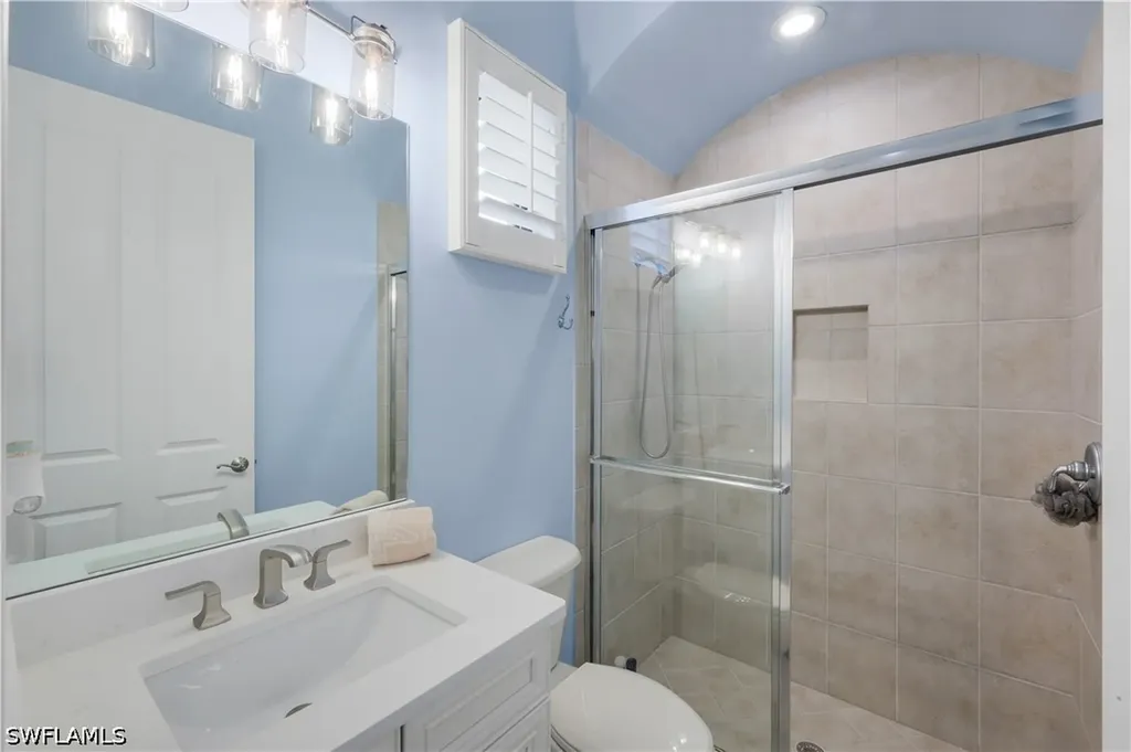 9002 Shenendoah Circle Naples FL 34113
