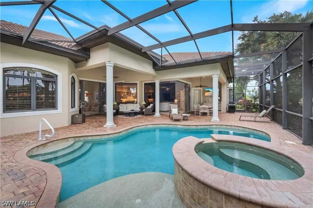 9002 Shenendoah Circle Naples FL 34113