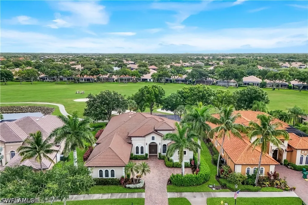 9002 Shenendoah Circle Naples FL 34113