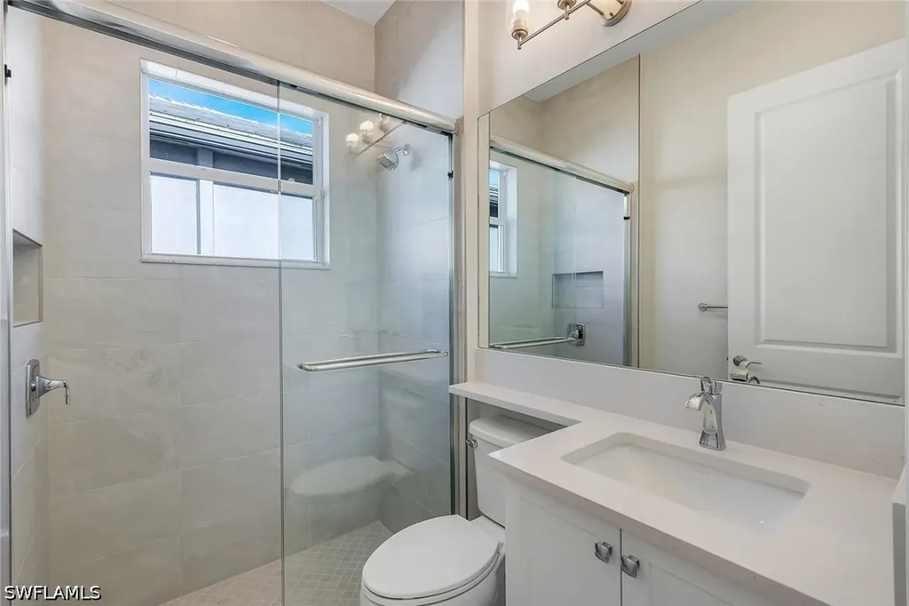 2565 Kingfisher Drive Naples FL 34112
