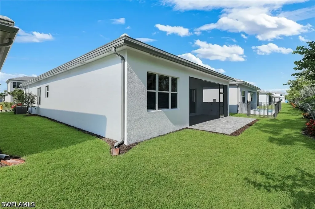 2565 Kingfisher Drive Naples FL 34112