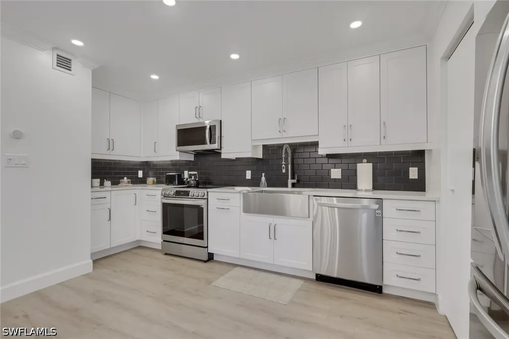 788 Park Shore Drive Naples FL 34103