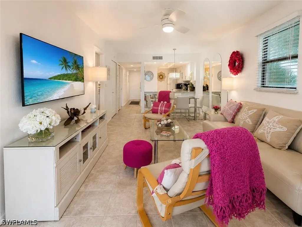 600 Neapolitan Way Naples FL 34103