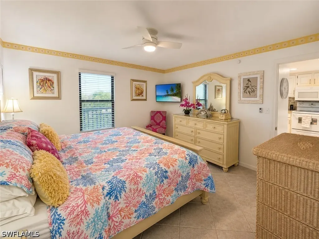 600 Neapolitan Way Naples FL 34103