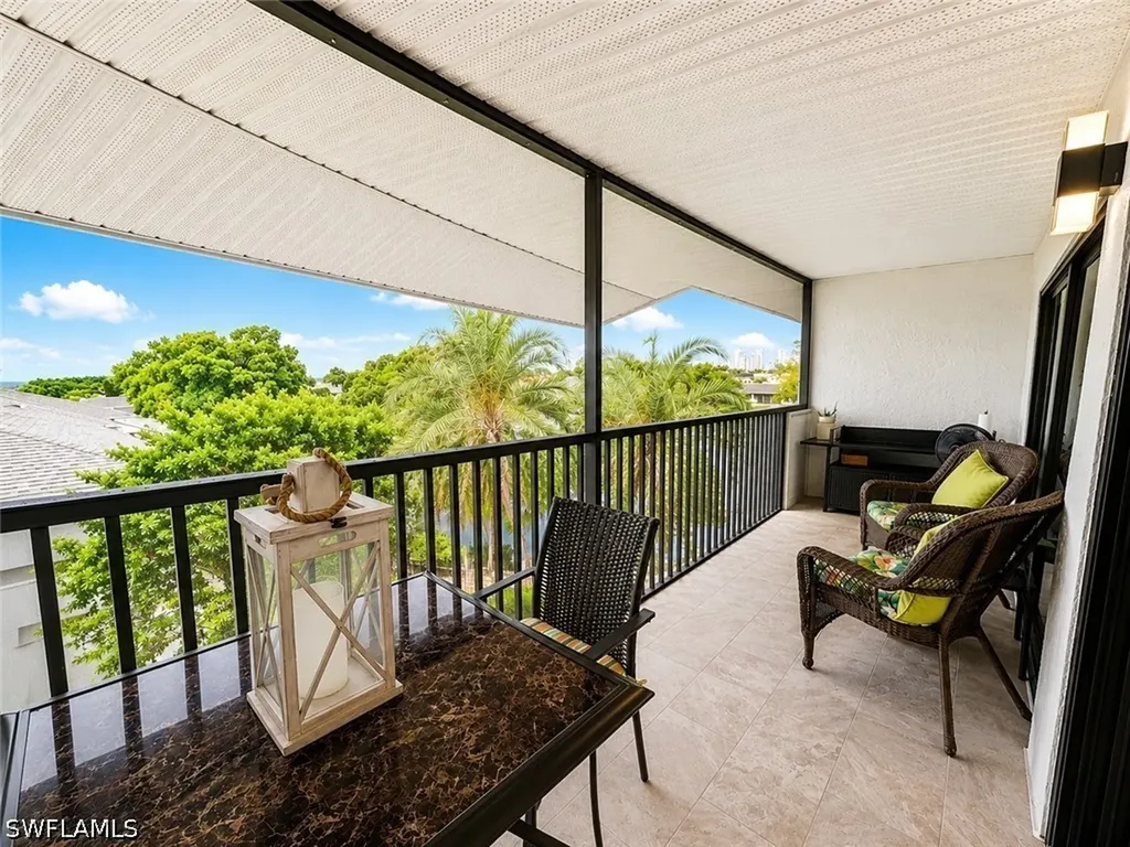600 Neapolitan Way Naples FL 34103