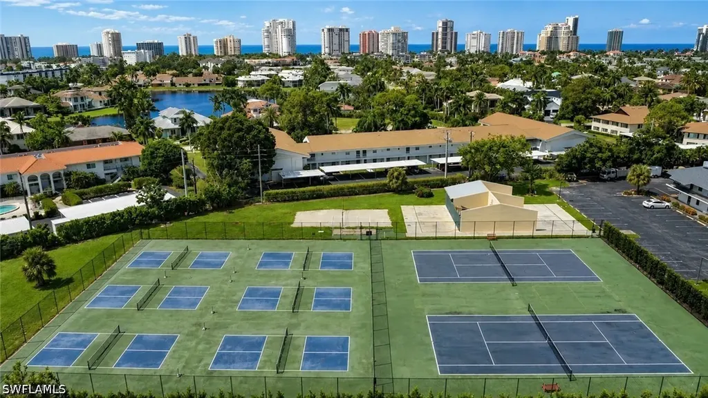 600 Neapolitan Way Naples FL 34103