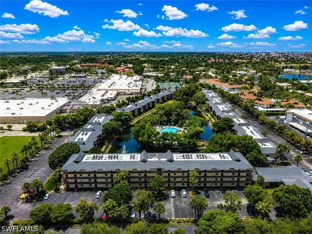 600 Neapolitan Way Naples FL 34103
