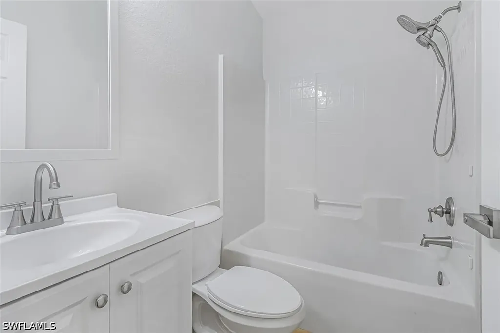 2921 2nd Avenue SE Naples FL 34117