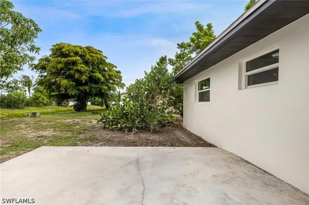 212 Jayview Avenue Lehigh Acres FL 33936