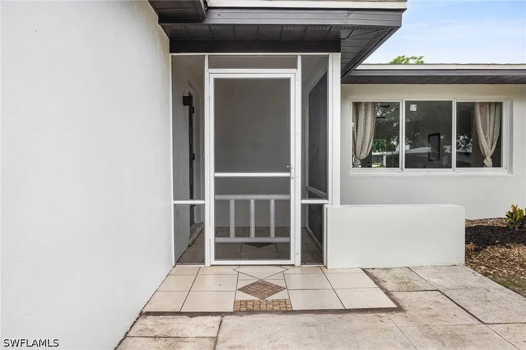 212 Jayview Avenue Lehigh Acres FL 33936