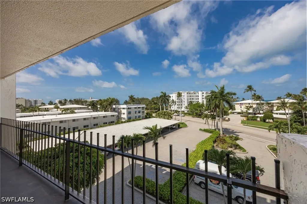 2150 Gulf Shore Boulevard N Naples FL 34102