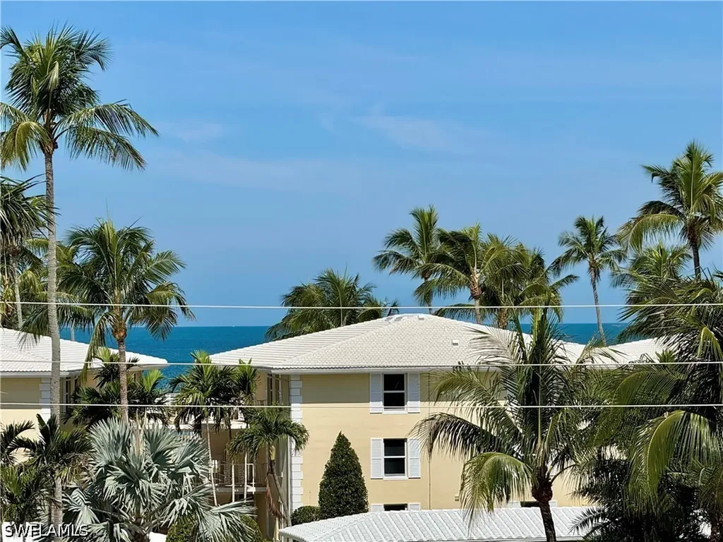 2150 Gulf Shore Boulevard N Naples FL 34102