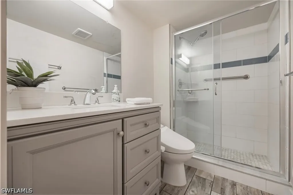 2150 Gulf Shore Boulevard N Naples FL 34102