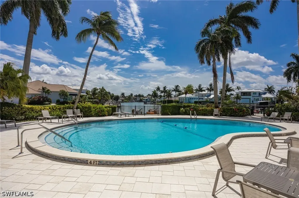 2150 Gulf Shore Boulevard N Naples FL 34102