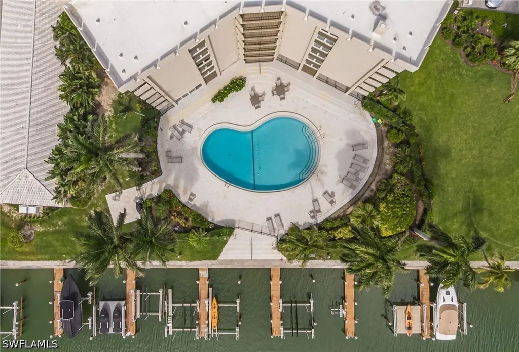 2150 Gulf Shore Boulevard N Naples FL 34102