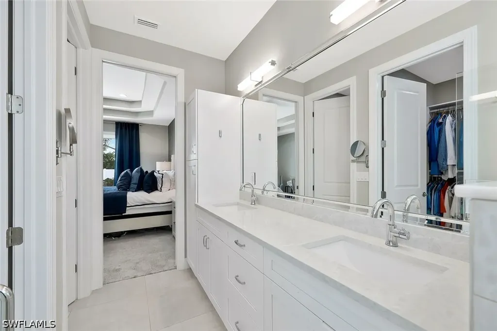 715 102nd Avenue N Naples FL 34108