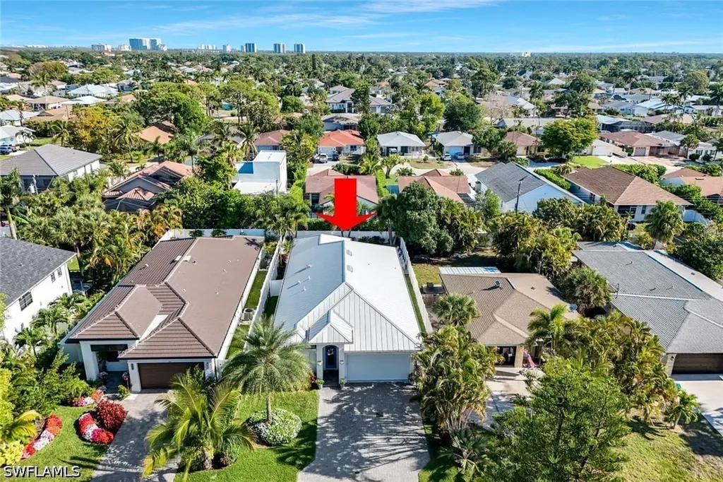 715 102nd Avenue N Naples FL 34108