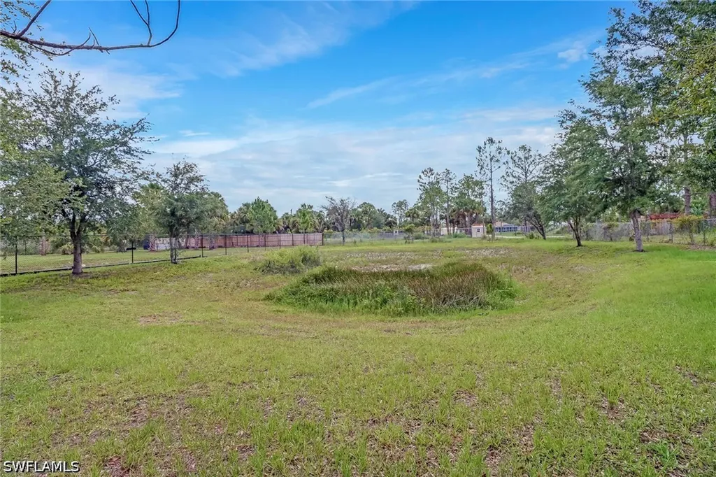 4490 10th Street NE Naples FL 34120