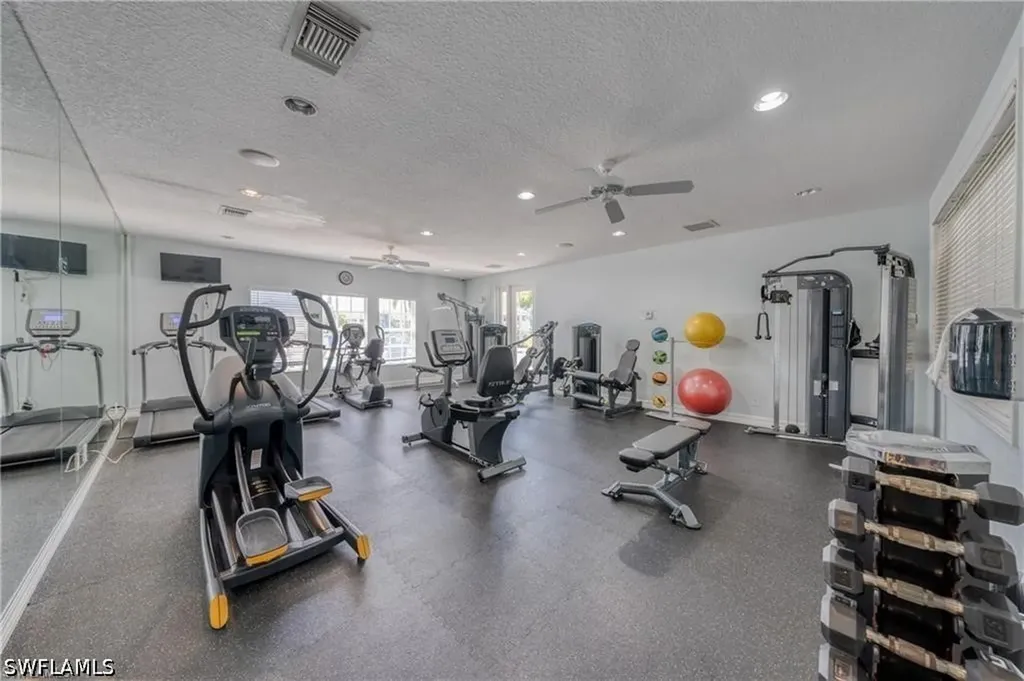 4610 Saint Croix Lane Naples FL 34109