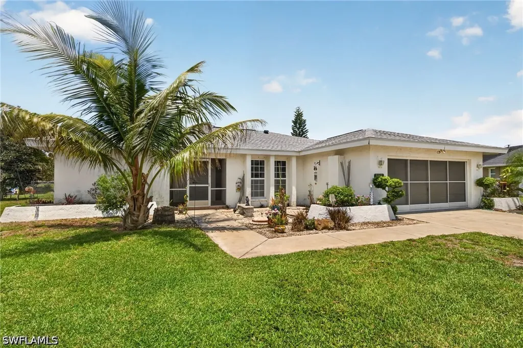 3848 SE 7th Place Cape Coral FL 33904
