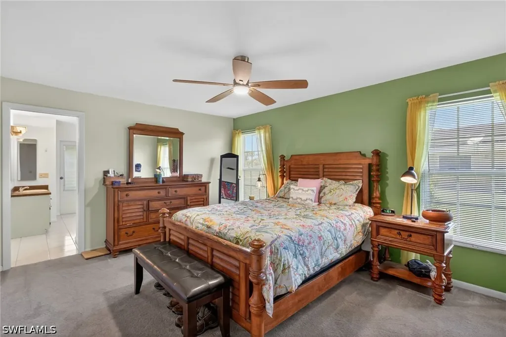 3848 SE 7th Place Cape Coral FL 33904