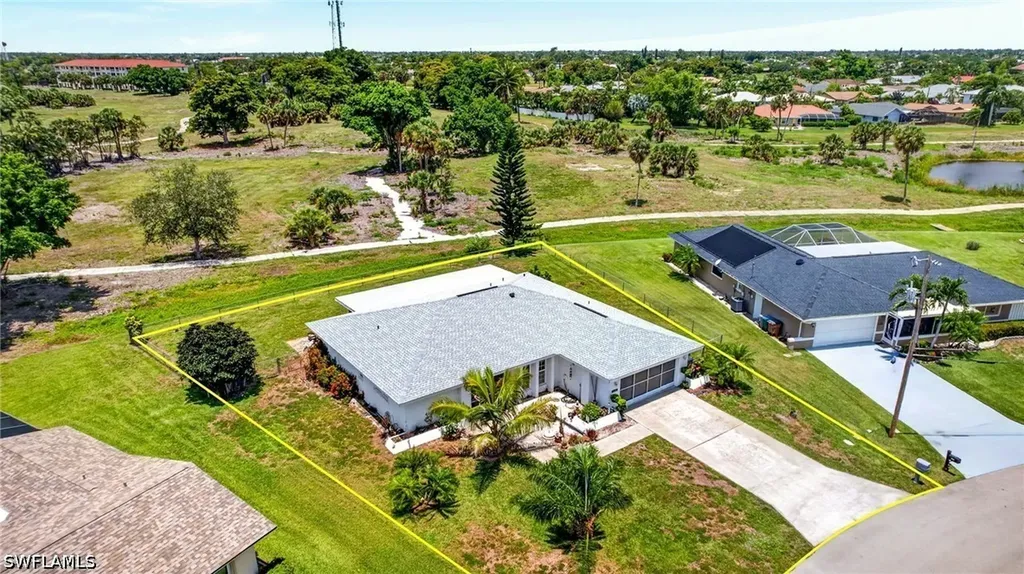 3848 SE 7th Place Cape Coral FL 33904