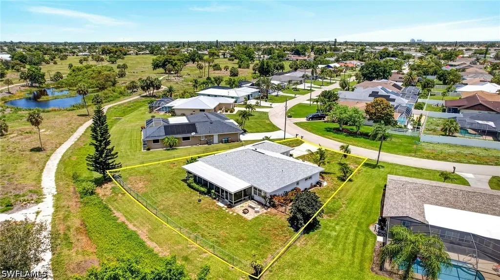 3848 SE 7th Place Cape Coral FL 33904