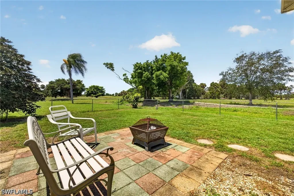 3848 SE 7th Place Cape Coral FL 33904