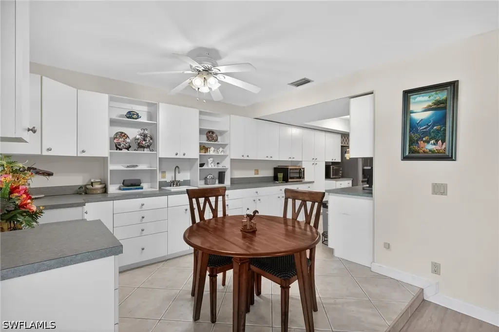 3848 SE 7th Place Cape Coral FL 33904