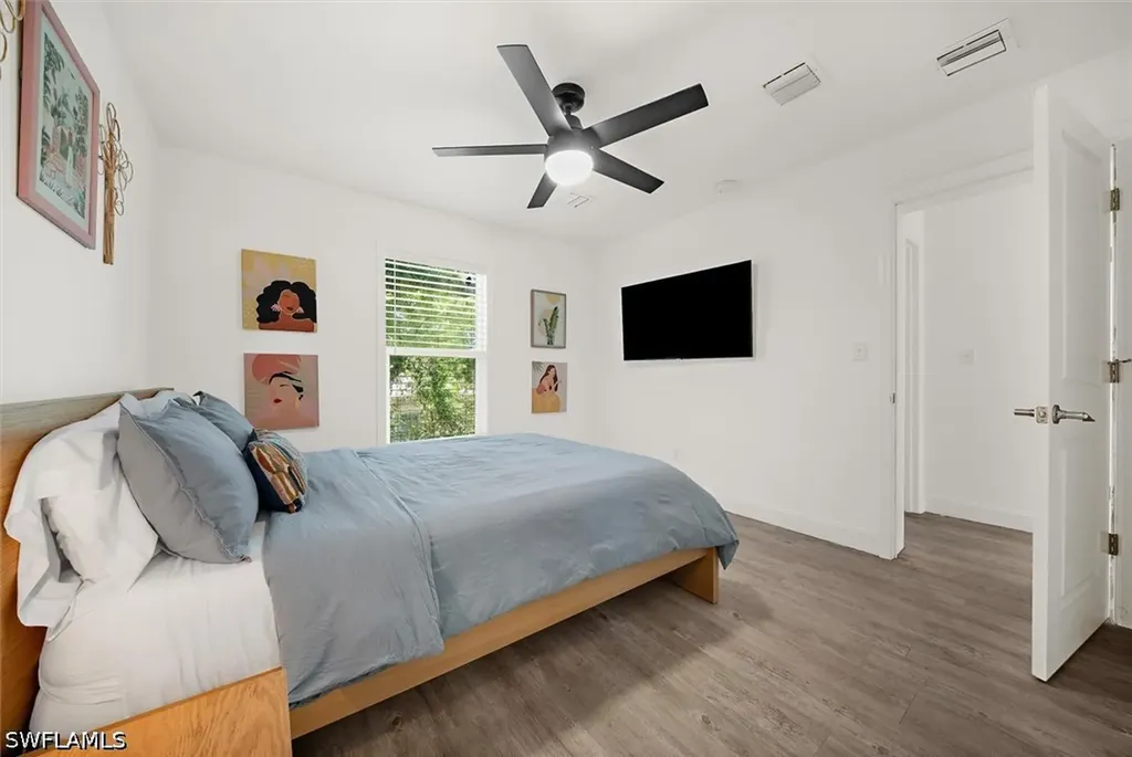 2375 Bahia Vista Street Sarasota FL 34239