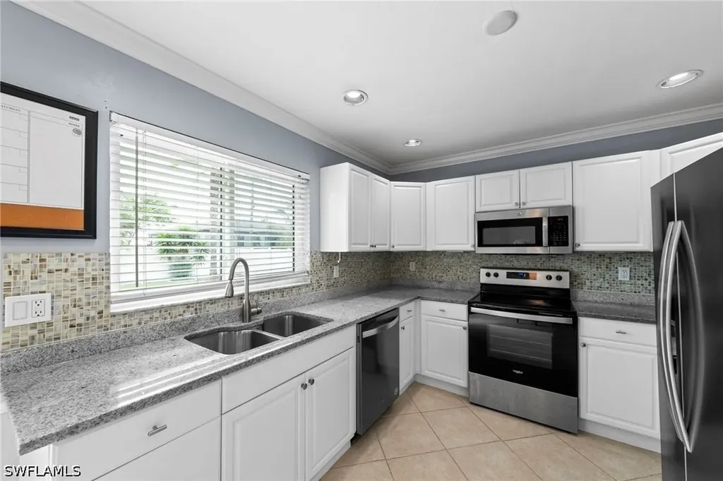 3923 SW 1st Avenue Cape Coral FL 33914