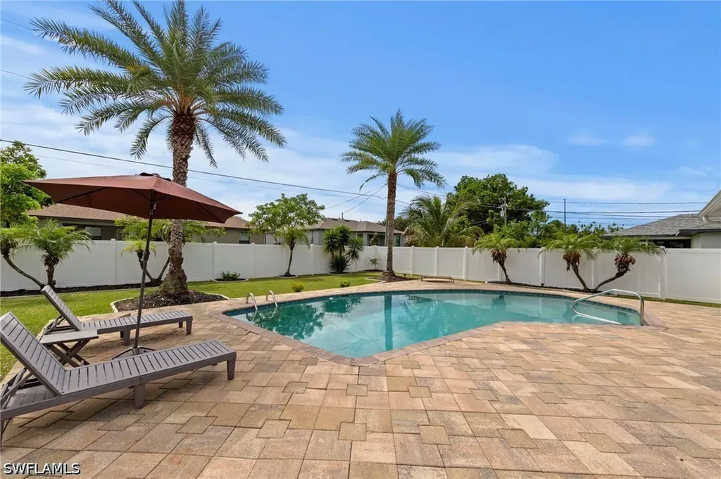 3923 SW 1st Avenue Cape Coral FL 33914