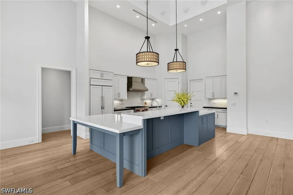 2140 Tarpon Road Naples FL 34102