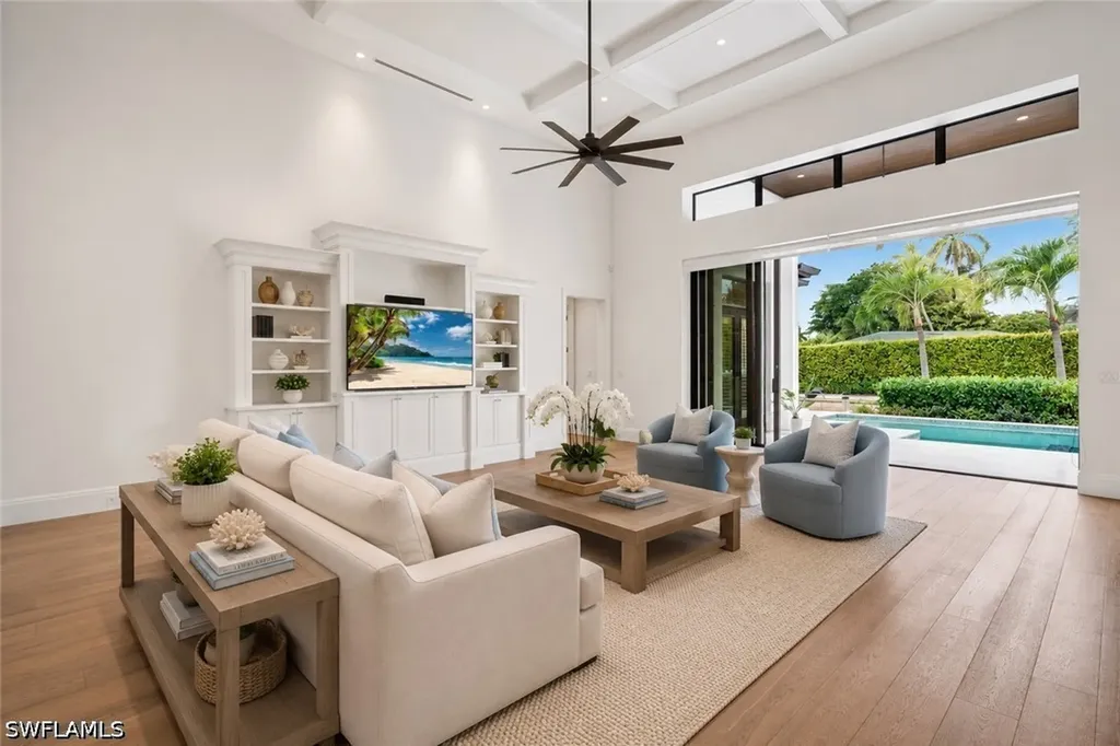 2140 Tarpon Road Naples FL 34102