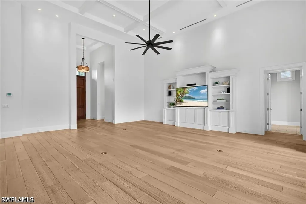 2140 Tarpon Road Naples FL 34102