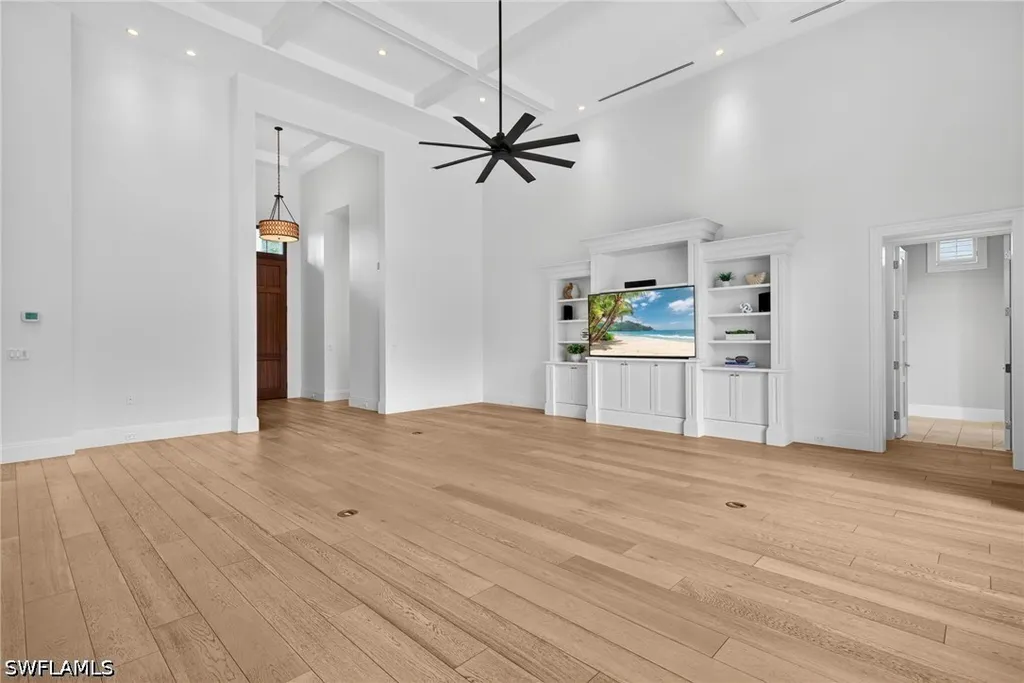 2140 Tarpon Road Naples FL 34102